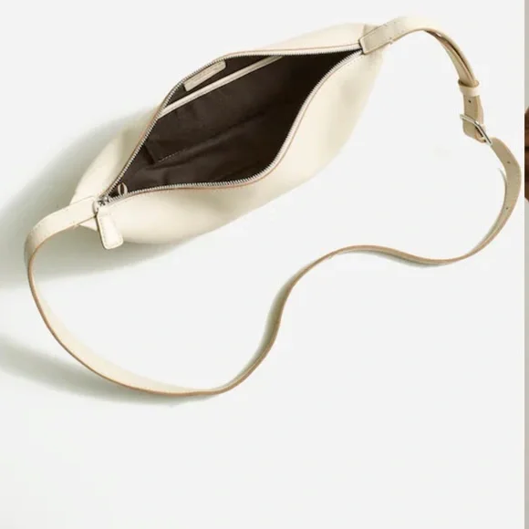 Madewell Sling Crossbody - Picture 3 of 8